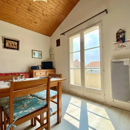 Appartement 2 Pieces Avec Balcon, A 600m De La Plage, 4 Couchages, - Fr-1-246a-263